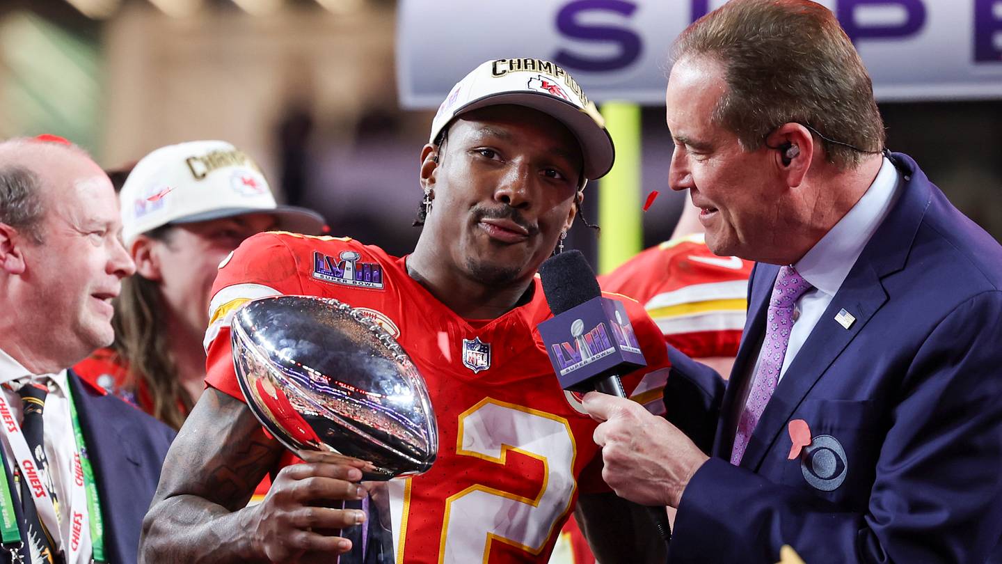 Chiefs rumors: Hardman begged Chiefs to save him, Chris Jones timeline, Locker room w - Vimarsana News
