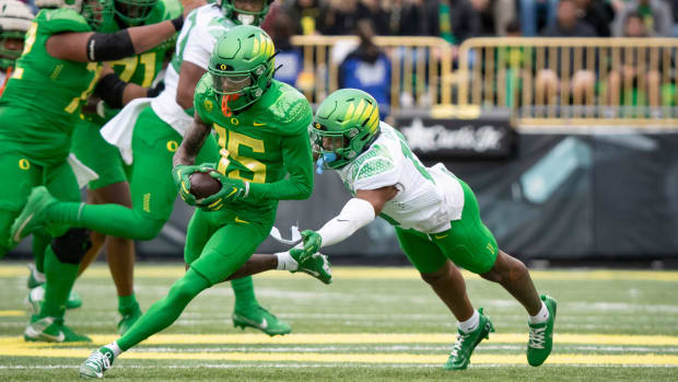 Oregon Green Team wide receiver Tez Johnson carries the ball during the Oregon Ducks’ Spring Game Saturday, April 27. 2024 at