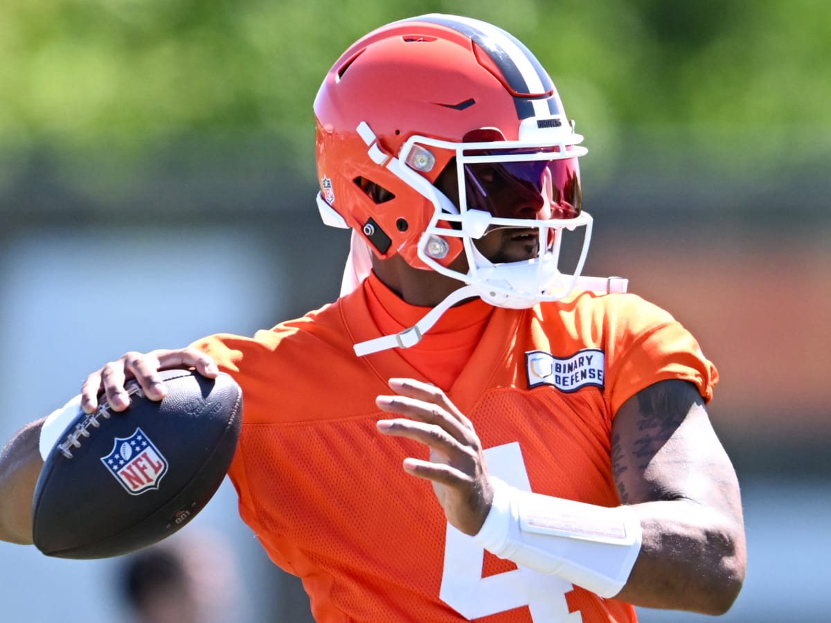 Deshaun Watson Gives Browns Another Injury Scare After Collision With  Teammate