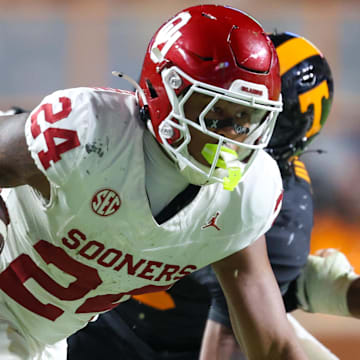 Oklahoma running back Xavier Robinson 