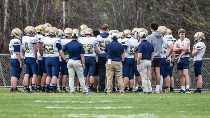 The Essex Hornets gather in the end zone before taking on the CVU Redhawks in the D1 semifinal on Saturday afternoon in Hinesburg
D1 Football Semifinal Essex At Cvu 05nov22 9000 The Essex Hornets gather in the end zone before taking on the CVU Redhawks in the D1 semifinal on Saturday afternoon in Hinesburg
D1 Football Semifinal Essex At Cvu 05nov22 9000
