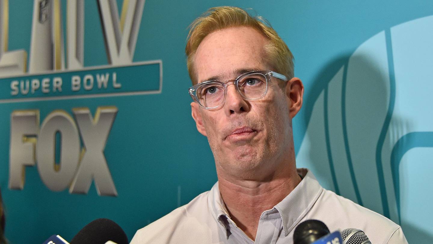 Joe Buck Responds to Out-of-Nowhere Criticism From Bears Owner