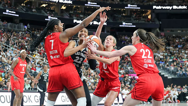 Indiana Fever v Las Vegas Aces Indiana Fever v Las Vegas Aces