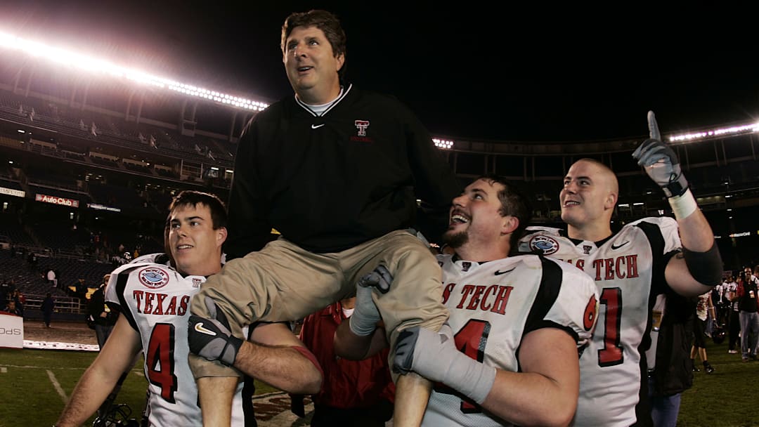 Pacific Life Holiday Bowl