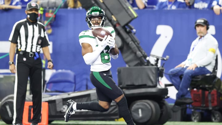 Dolphins vs Jets point spread, over/under, moneyline and betting trends for Week 11 NFL game. Dolphins vs Jets point spread, over/under, moneyline and betting trends for Week 11 NFL game.