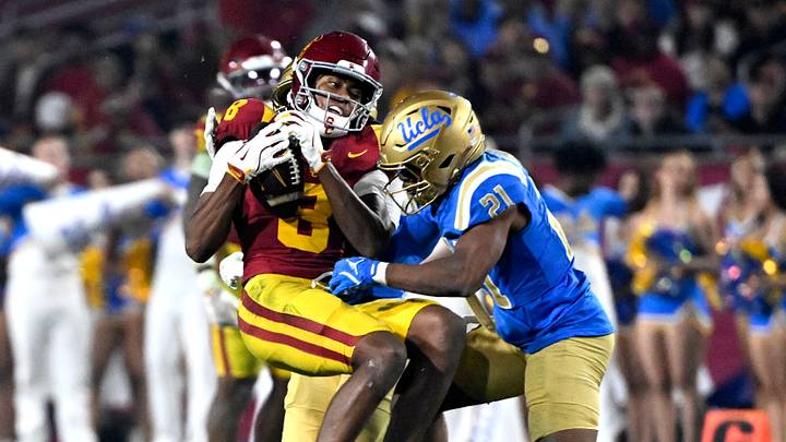 USC Trojans defeated the UCLA Bruins 29-10 to win a NCAA football game at the Los Angeles Memorial