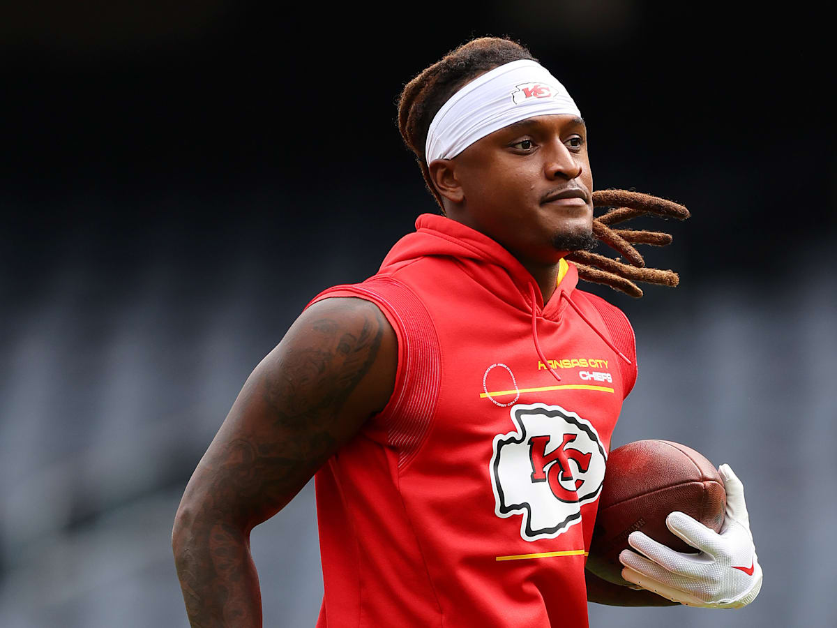 Chiefs should stay away from former draft pick begging Brett Veach for a job