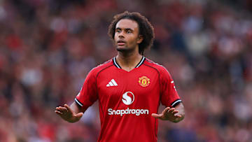 Manchester United v Burnley - Premier League
