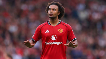 Manchester United v Burnley - Premier League