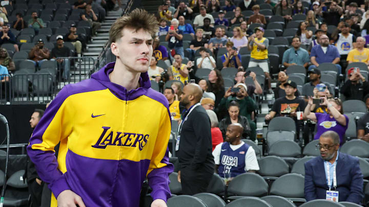 Golden State Warriors v Los Angeles Lakers