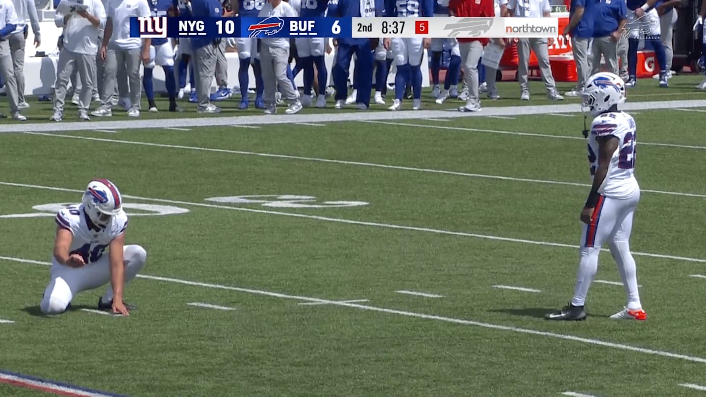 Bills' Ray Davis Kicks PAT Amid RB Contract Issues