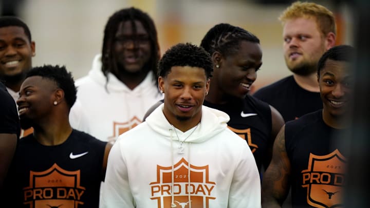 Texas WR Matthew Golden Has the Most Heartwarming Plan for His First NFL  Purchase