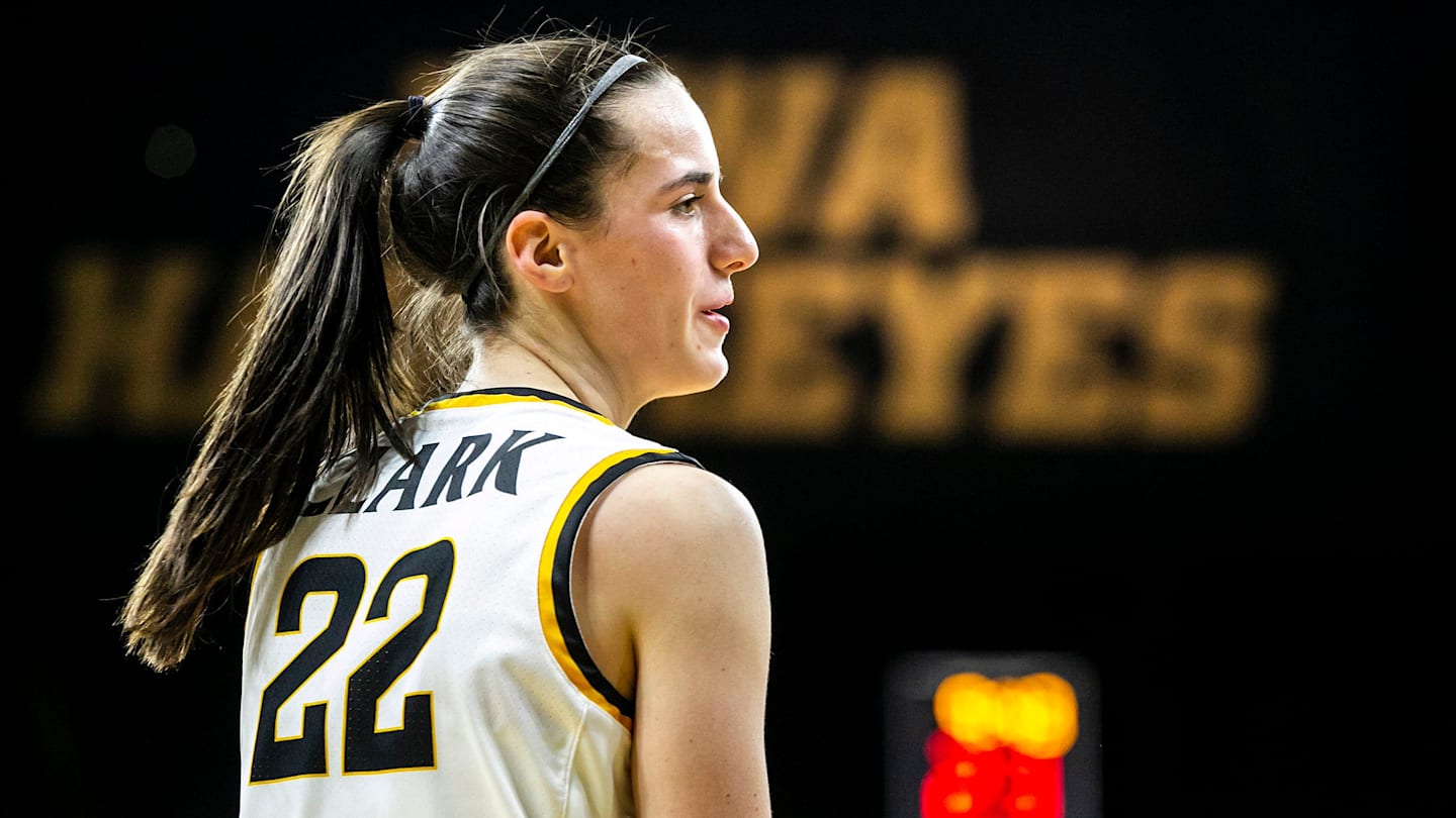 Caitlin Clark Fans at Odds Over Fox All-Time NCAA Women's Basketball Player Ranking