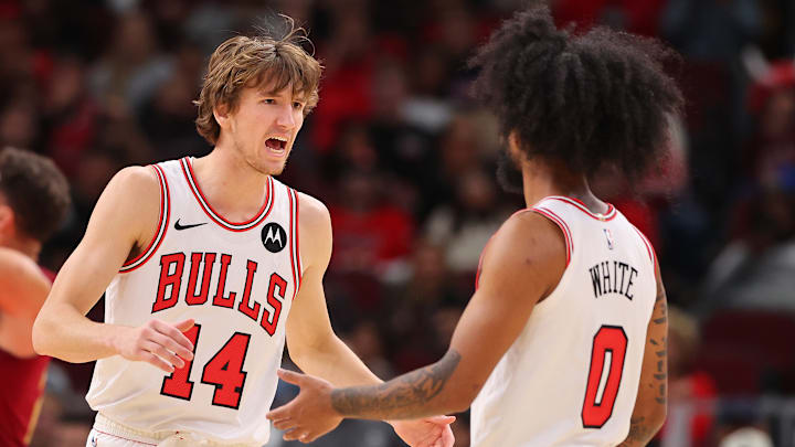 Cleveland Cavaliers v Chicago Bulls, Matas Buzelis and Coby White