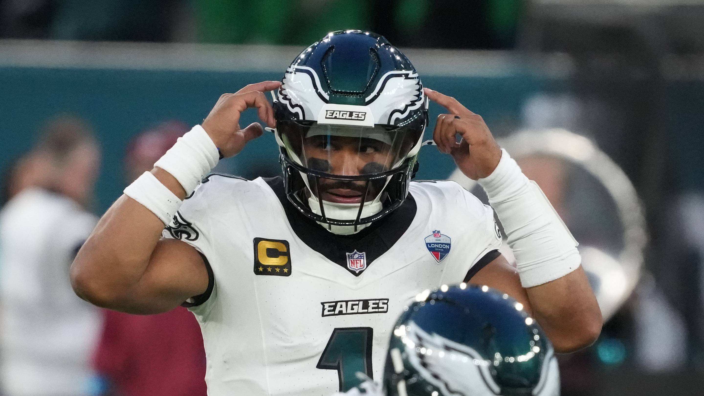 Three Observations About The Jalen Hurts Blood Clot Situation: Bama in the NFL Week 7