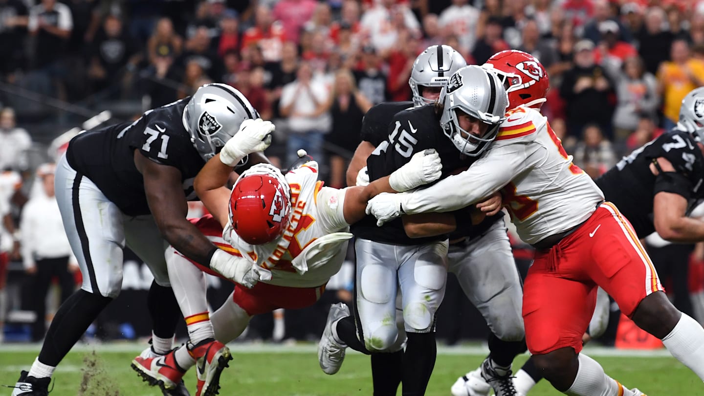 Cara mendengarkan pertandingan Raiders vs. Chiefs NFL Minggu 13 di radio pada Black Friday
