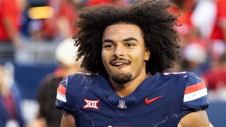 Arizona Wildcats defensive back Treydan Stukes (2)