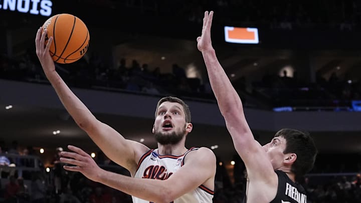 Illinois center Tomislav Ivisic is one of two returning all-conference players.