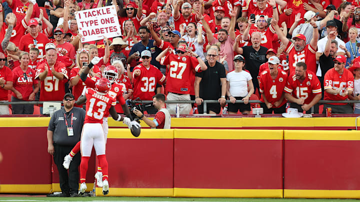 Chamarri Conner celebrated in the endzone after a scoop and score to help put the Chiefs up against the Bengals