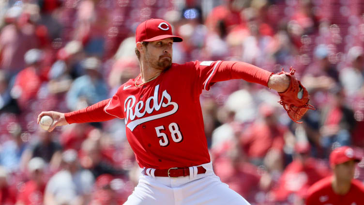 Cincinnati Reds pitcher Levi Stoudt