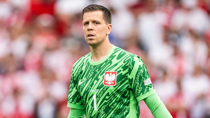 Wojciech Szczęsny is Barcelona's new goalkeeper. Wojciech Szczęsny is Barcelona's new goalkeeper.
