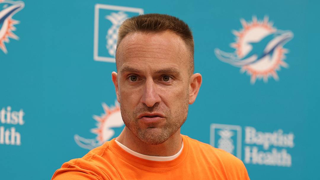 Miami Dolphins head coach Jeff Hafley