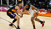 Booker y Harden se enfrentarán esta noche