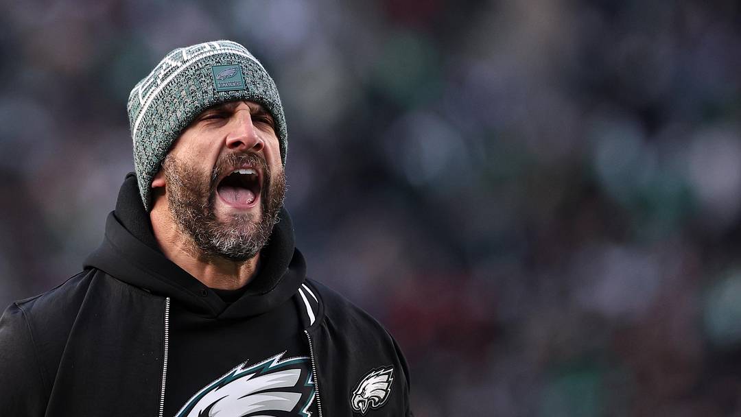 Nov 28, 2025; Philadelphia, Pennsylvania, USA; Philadelphia Eagles head coach Nick Sirianni reacts to a play against the Chicago Bears at Lincoln Financial Field. Mandatory Credit: Bill Streicher-Imagn Images