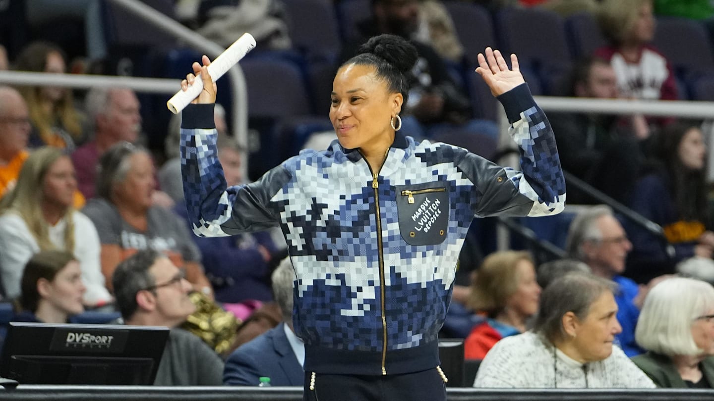 Knicks Reportedly Consider Dawn Staley for Head Coach Position