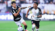 Corinthians e Botafogo protagonizaram duelo de 4 gols em Itaquera