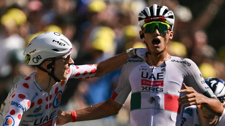 El ciclista mexicano Isaac Del Toro de AE Team Emirates - XRG festeja su apoteósica victoria en la segunda etapa del 113º Tour de Francia. El ciclista mexicano Isaac Del Toro de AE Team Emirates - XRG festeja su apoteósica victoria en la segunda etapa del 113º Tour de Francia.