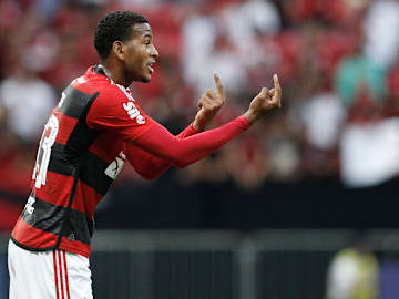 Contrato atual de Cleiton com o Flamengo vai até dezembro