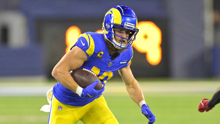 Dec 28, 2024; Inglewood, California, USA;   Los Angeles Rams wide receiver Cooper Kupp (10) gains 10 yards on a pass play before he is stopped by Arizona Cardinals cornerback Sean Murphy-Bunting (23) in the first half at SoFi Stadium. Mandatory Credit: Jayne Kamin-Oncea-Imagn Images