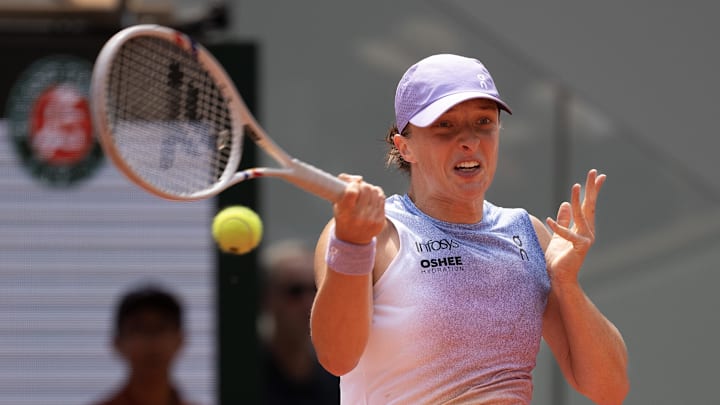 Iga Swiatek  is an underdog in the French Open semifinals.