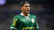 O Palmeiras tenta arrancada na reta final da fase de grupos do Paulistão