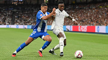 Real Madrid CF v Deportivo Alaves  - La Liga EA Sports