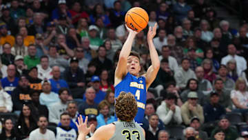 UC Santa Barbara Gauchos guard Cole Anderson (4).