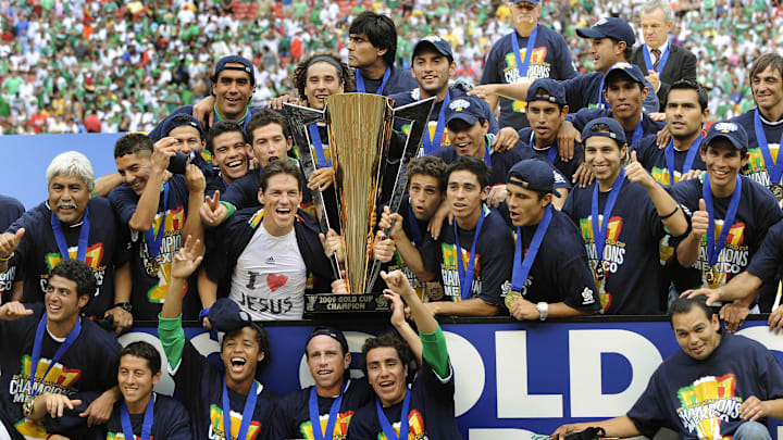 Mexico team holds the Gold Cup after def
