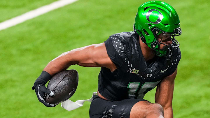 Kenyon Sadiq's two-touchdown performance in the Big Ten Championship and his star turn at the Oregon Spring Game (seven catches, 102 yards) has fans intrigued about his ceiling.