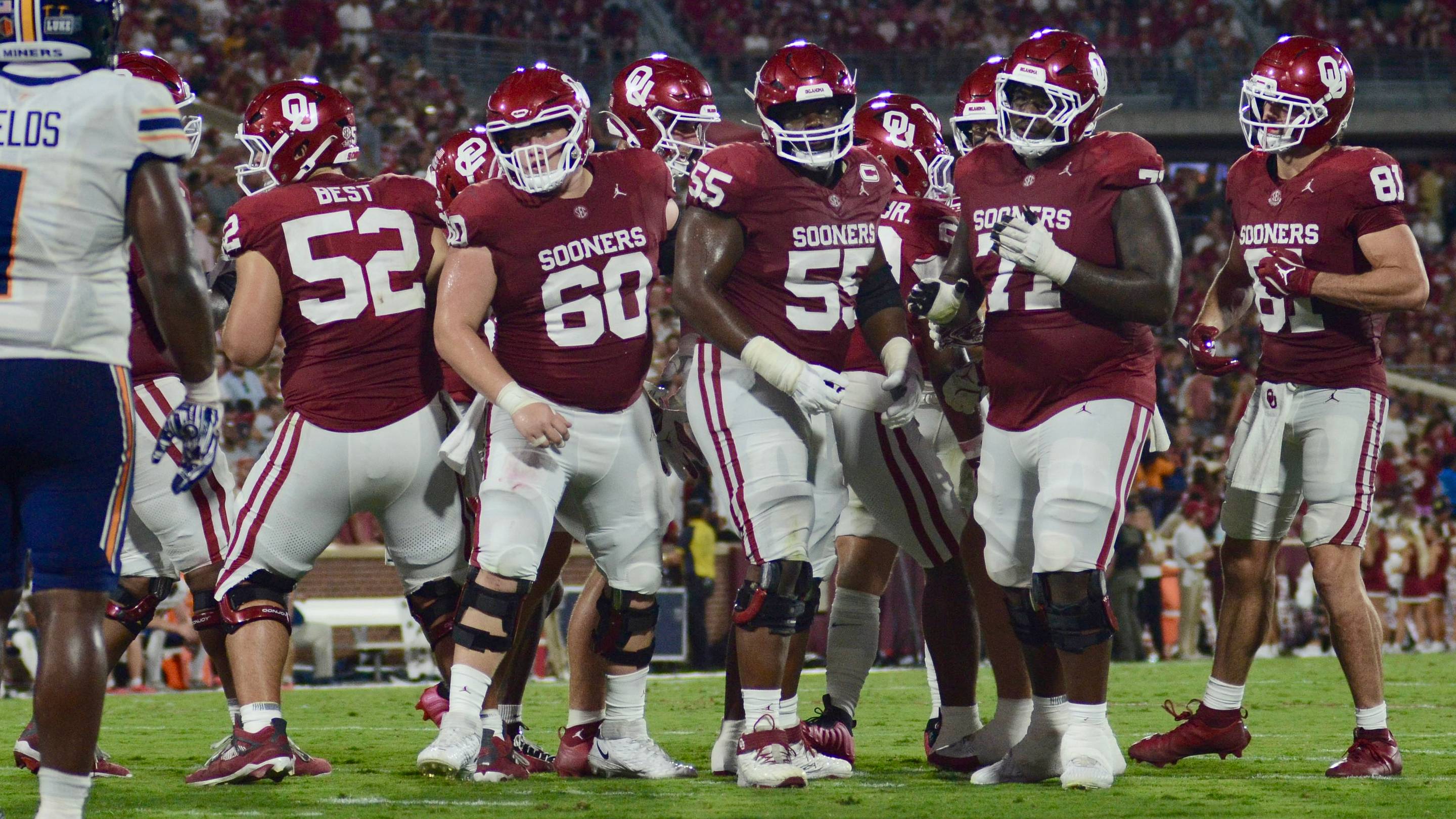 Where Does Oklahoma's OL Stand According to Initial SEC Availability Report Ahead of Red River Shootout?