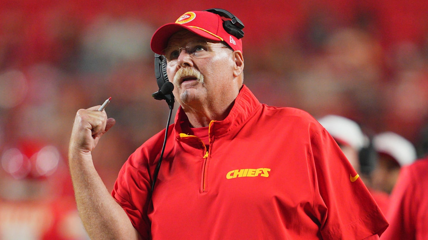 Andy Reid Memberikan Komentar Pertama tentang Penambahan Perdagangan Tak Terduga dari Chiefs