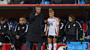 Christian Wück mit Linda Dallmann