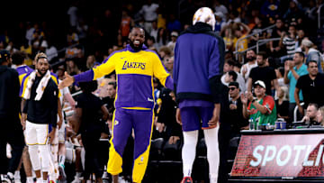 Phoenix Suns v Los Angeles Lakers