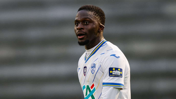 Bamba Dieng est l'attaquant du FC Lorient.