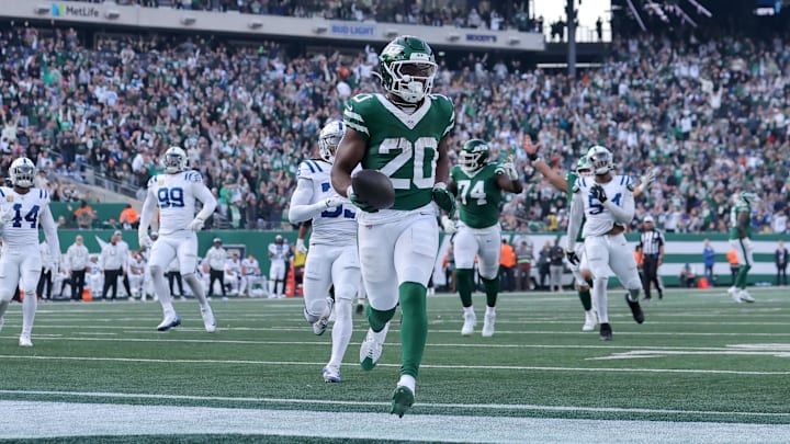 New York Jets running back Breece Hall scores a touchdown against the Indianapolis Colts.