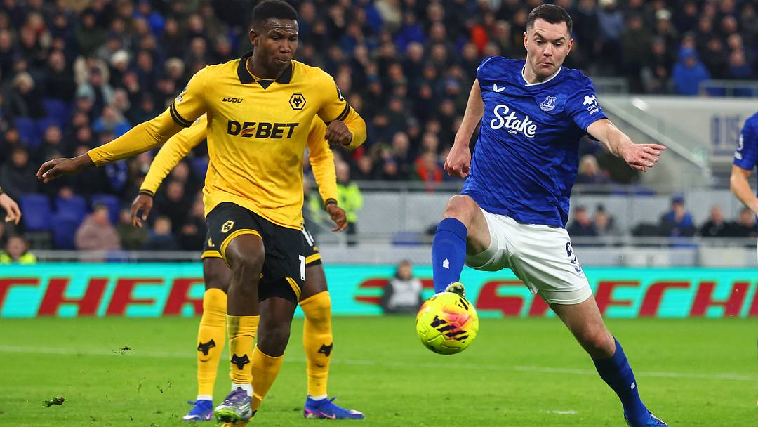 Everton v Wolverhampton Wanderers - Premier League