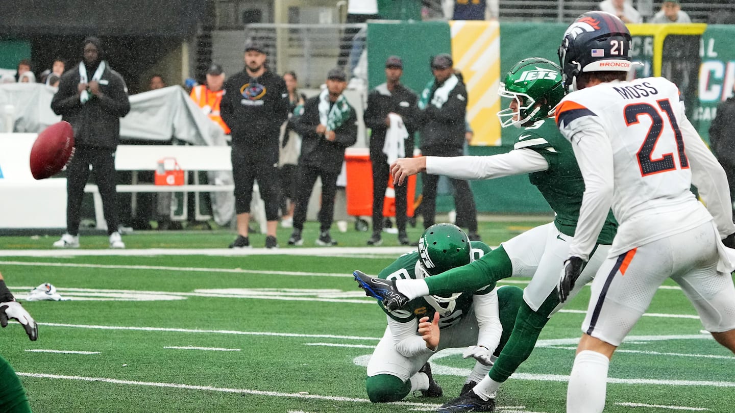 Watch New York Jets Miss Game Winning Field Goal Attempt in Loss to Denver
