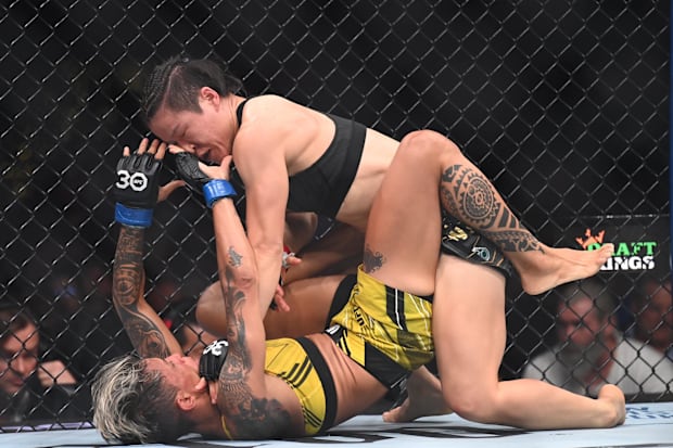 Weili Zhang fights Amanda Lemos during UFC 292 at TD Garden. 