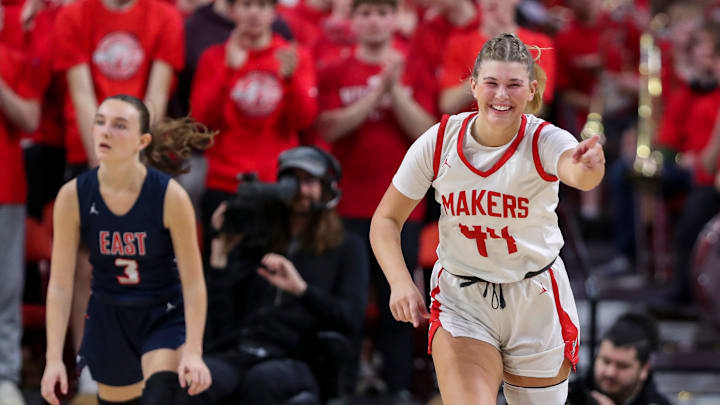 Kimberly High School's Raegan Krueger (44) points to a teammate after scoring a basket against Appleton East High School during a WIAA Division 1 state semifinal on Friday, March 14, 2025, at the Resch Center in Ashwaubenon, Wis. Kimberly won the game, 55-34.
Tork Mason/USA TODAY NETWORK-Wisconsin Kimberly High School's Raegan Krueger (44) points to a teammate after scoring a basket against Appleton East High School during a WIAA Division 1 state semifinal on Friday, March 14, 2025, at the Resch Center in Ashwaubenon, Wis. Kimberly won the game, 55-34.
Tork Mason/USA TODAY NETWORK-Wisconsin