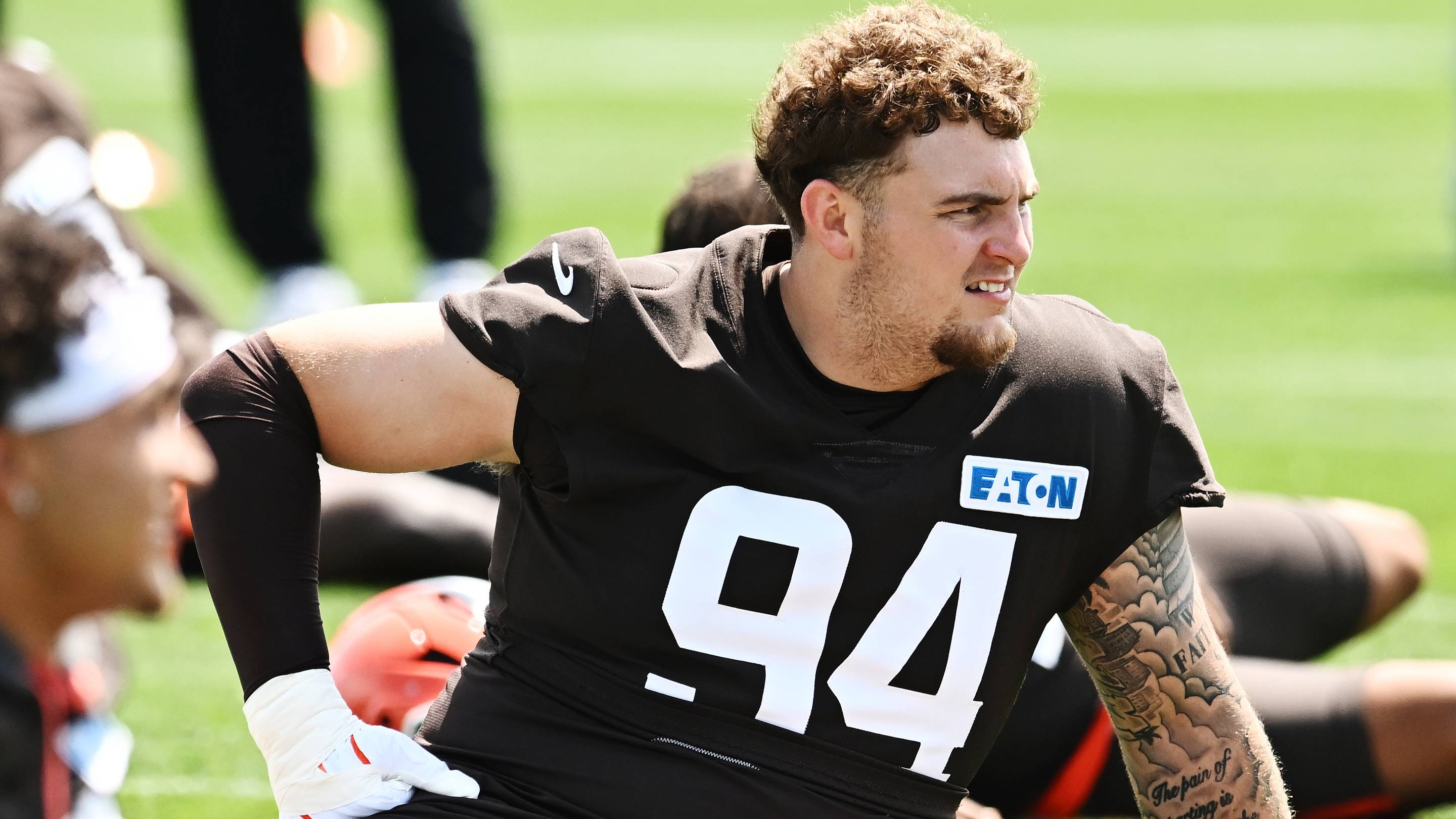 Browns' Mason Graham Suffers Leg Injury vs. Steelers, Defensive Line Depth to Step Up